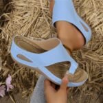 Sandales femme — Compensées bleu ciel